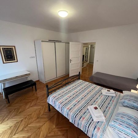 Apartmani Grand Market Sarajevo Ngoại thất bức ảnh