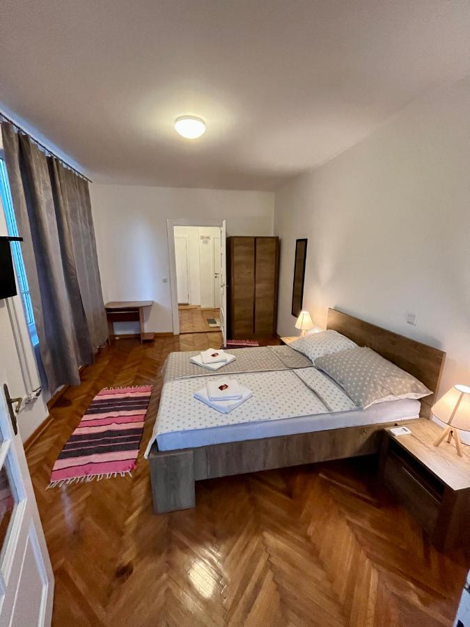 Apartmani Grand Market Sarajevo Ngoại thất bức ảnh